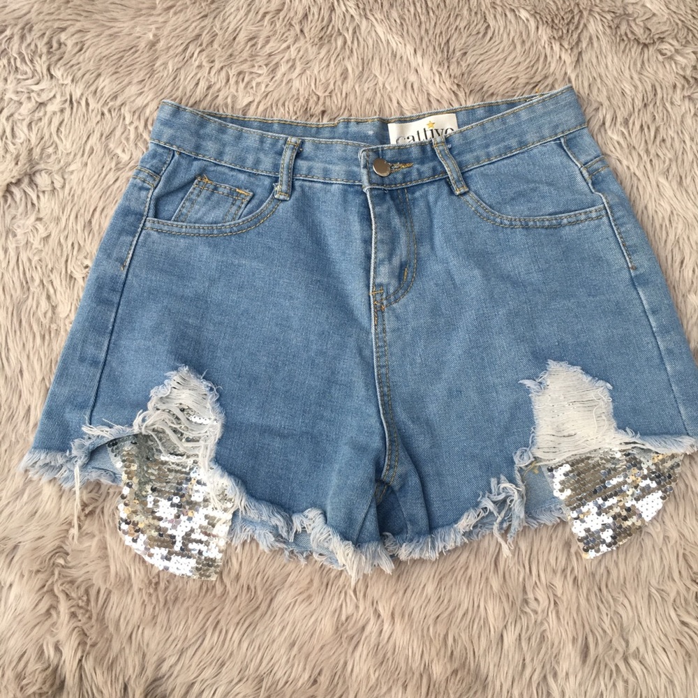 Boutique | NWT High Waisted cutoff Sequin Pocket Shorts New